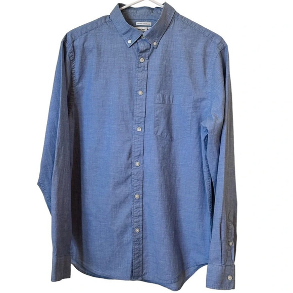 Old Navy Men’s Classic Regular Fit Long Sleeved Cotton Button Down Shirt - Picture 1 of 3